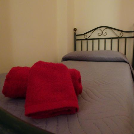 La Casa Di Benedetta Panzió Szirakúza Kültér fotó