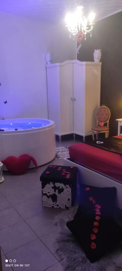 La Casa Di Benedetta Panzió Szirakúza Kültér fotó